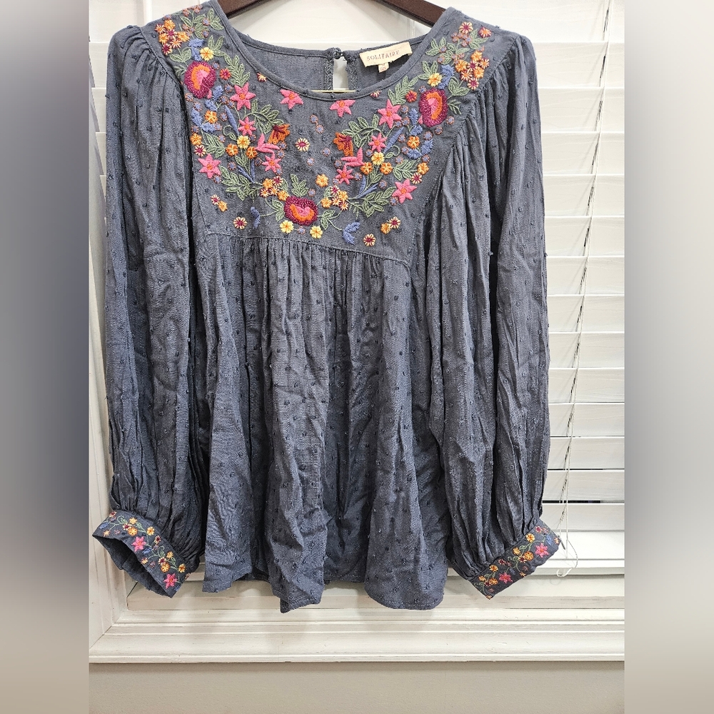 Blouse solitarie